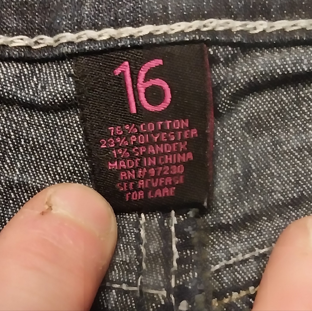 Almost Famous Distressed Skinny Jeans Women's 16 Sequin Back Pockets - Picture 5 of 7